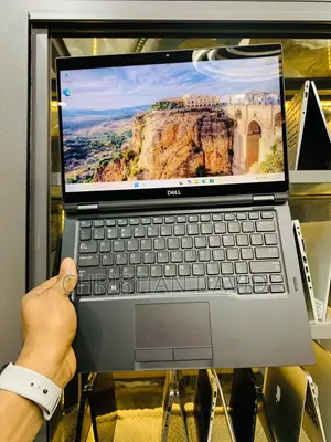 Laptop Dell Latitude 7389 8GB Intel Core i5 SSD 256GB