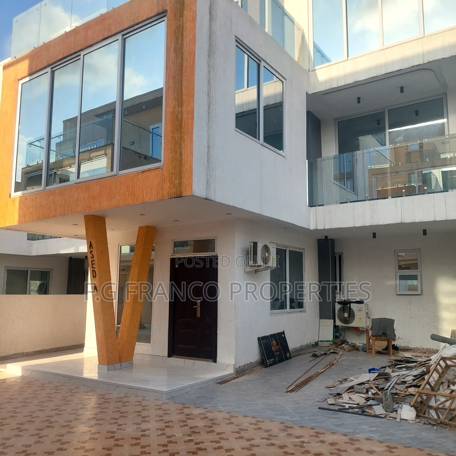 3bdrm House in Kg. Franco, Adjiriganor for sale