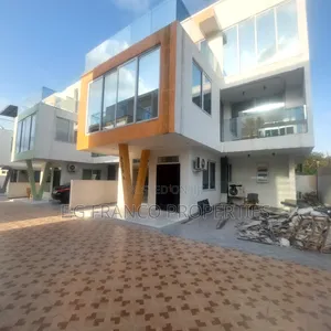 3bdrm House in Kg. Franco, Adjiriganor for sale
