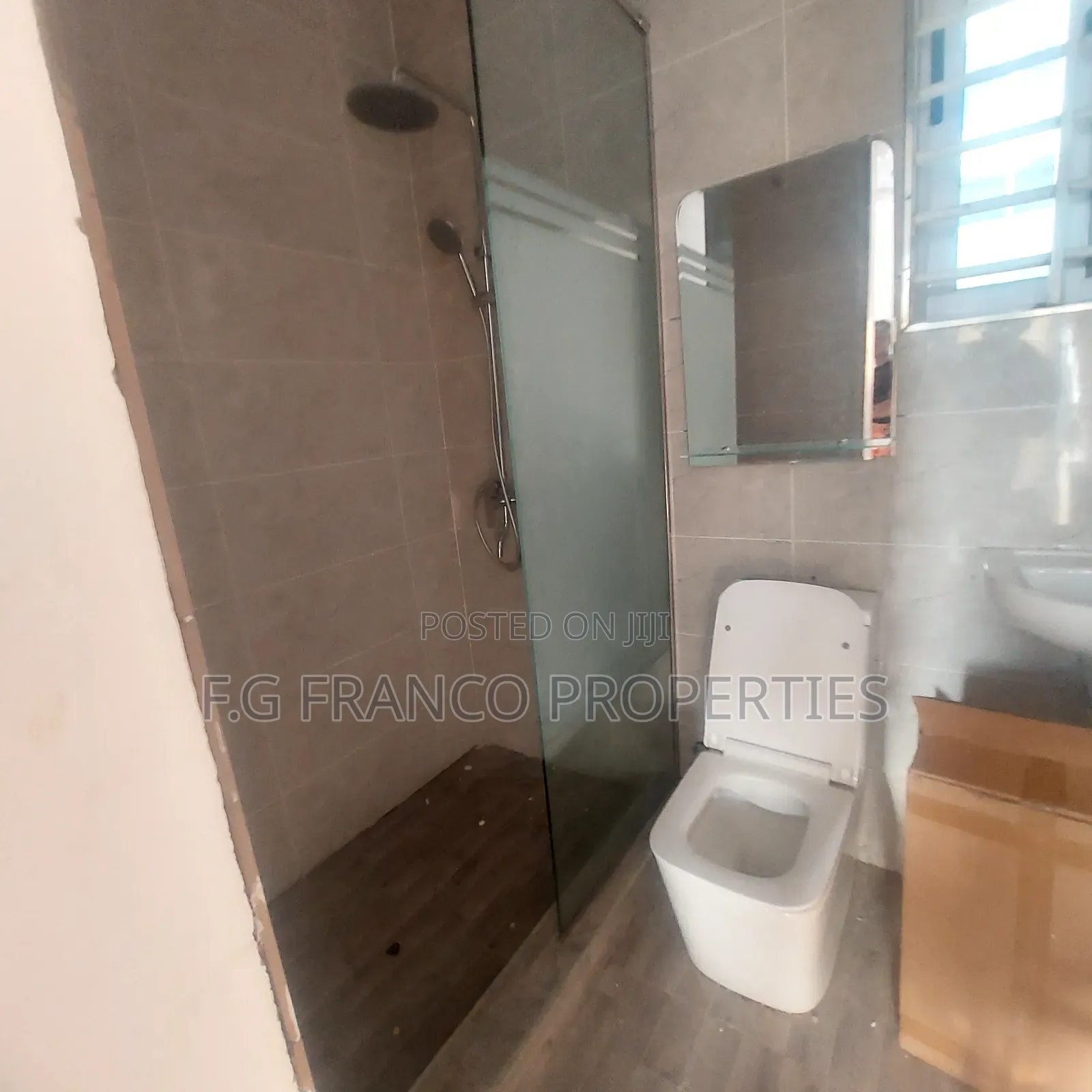 3bdrm House in Kg. Franco, Adjiriganor for sale