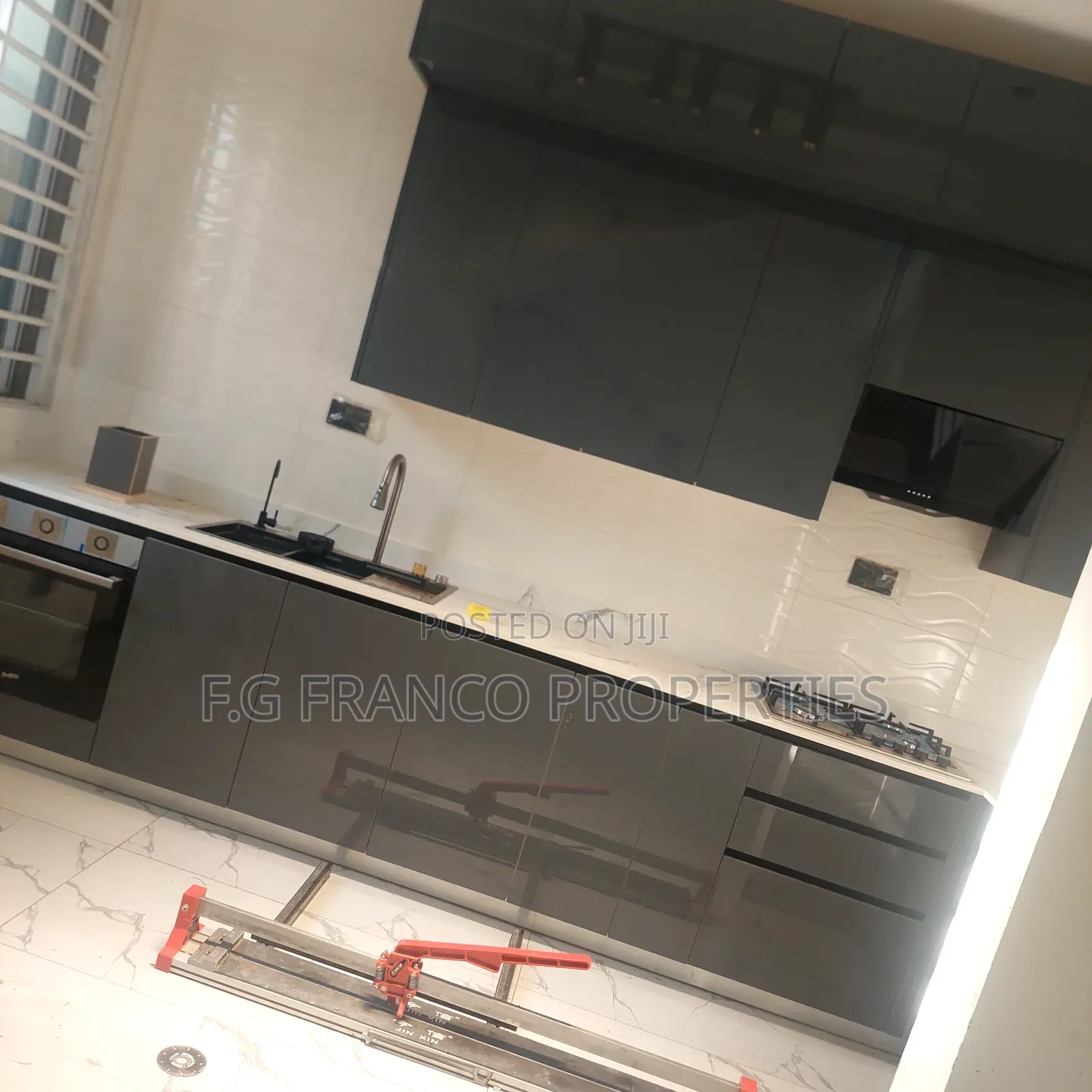 3bdrm House in Kg. Franco, Adjiriganor for sale