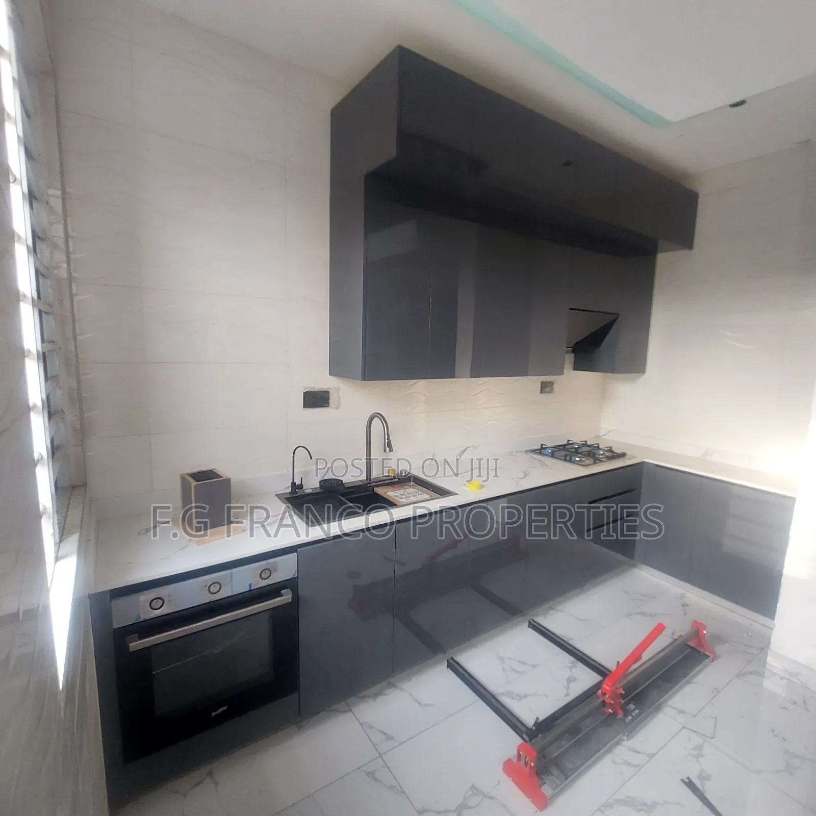 3bdrm House in Kg. Franco, Adjiriganor for sale