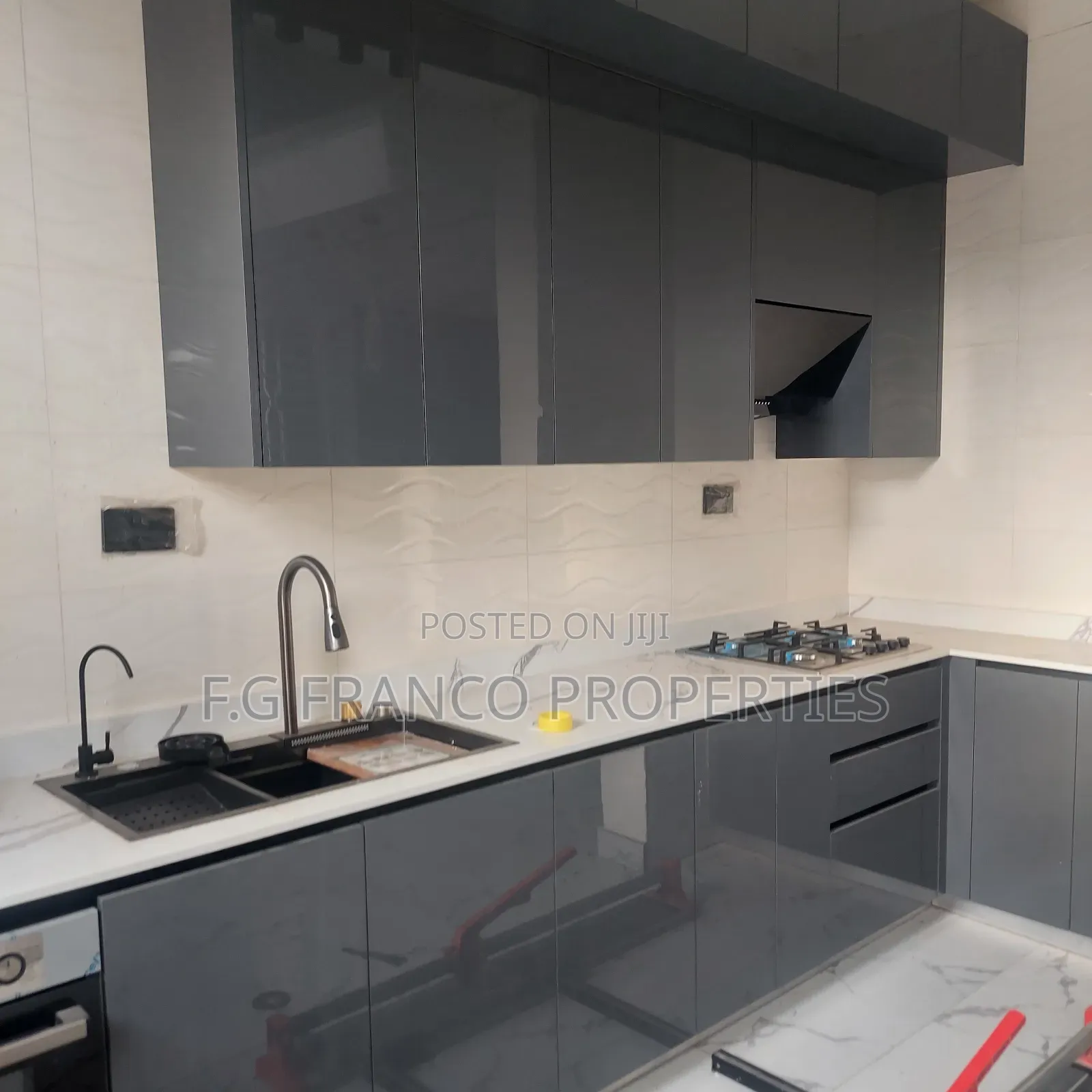 3bdrm House in Kg. Franco, Adjiriganor for sale