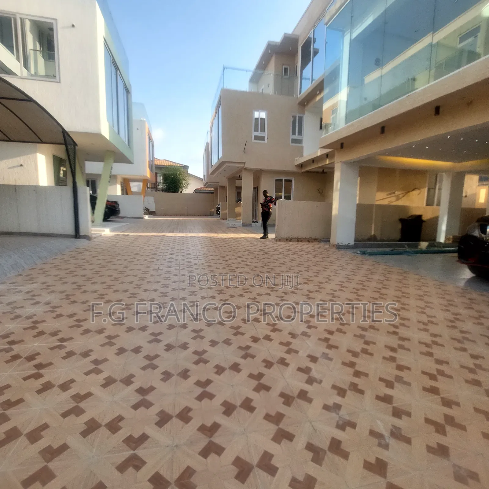 3bdrm House in Kg. Franco, Adjiriganor for sale