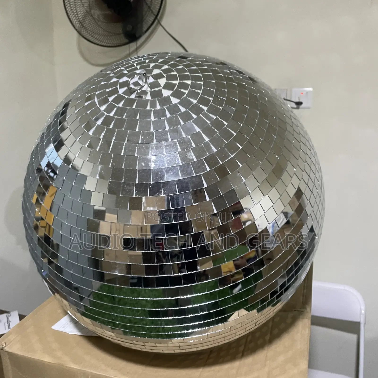 Mirror Ball 40x40x40
