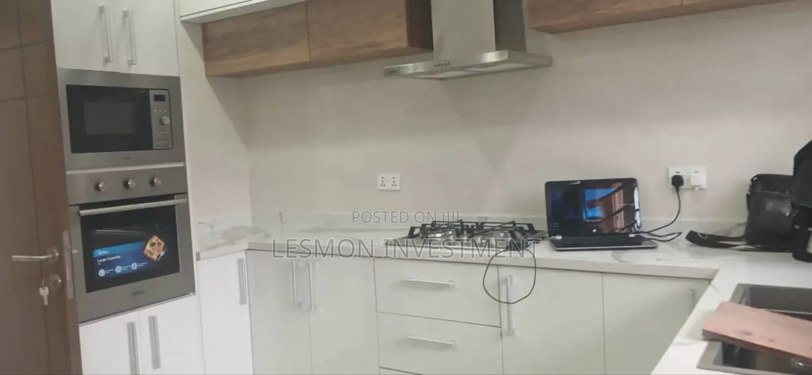 3bdrm Duplex in Spintex for sale