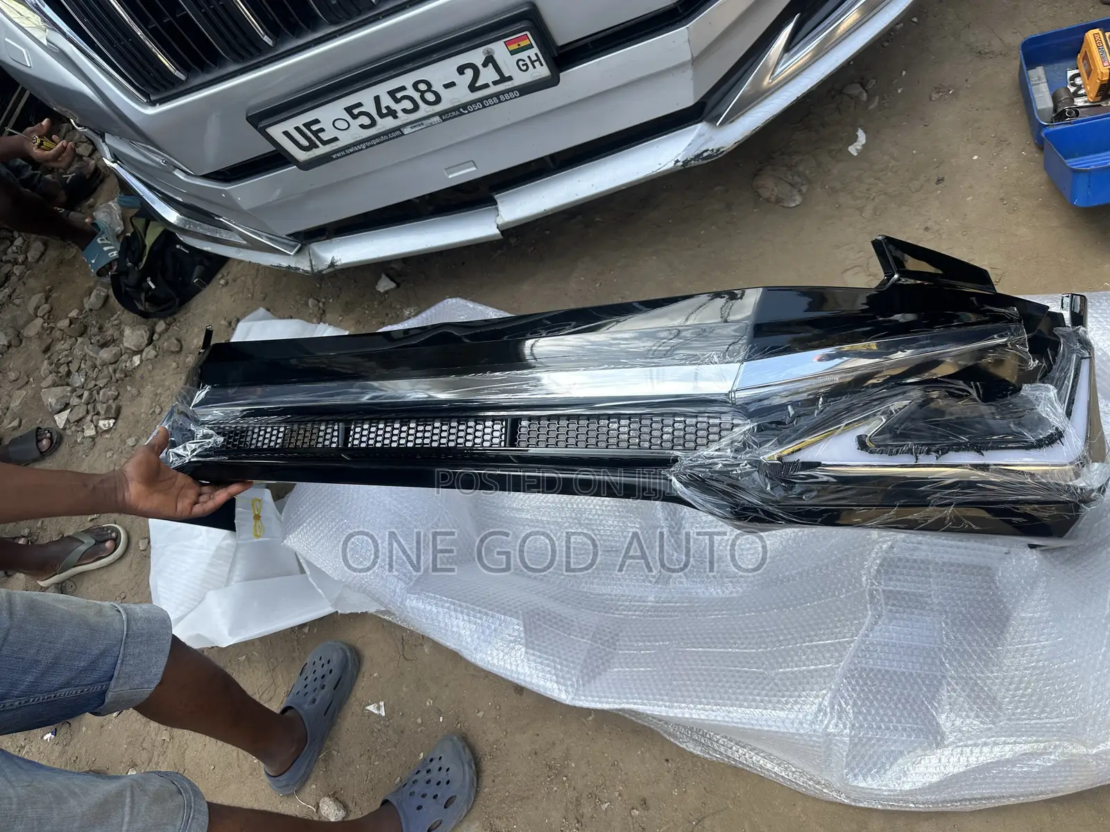 Toyota Land Cruiser Bumper Lips Spoiler With Light 2016,2017,2018