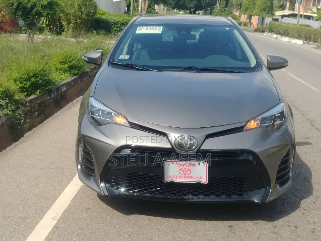 Toyota Corolla 2019 Gray