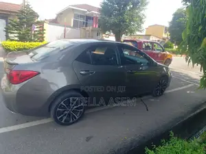 Toyota Corolla 2019 Gray