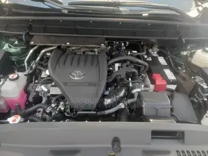 Toyota Highlander XLE AWD 2023 Green