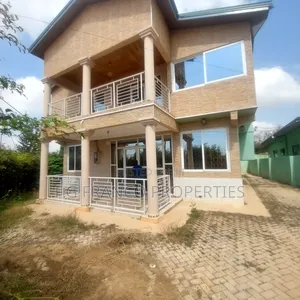 7bdrm House in Kg Franco Properties, Spintex for rent