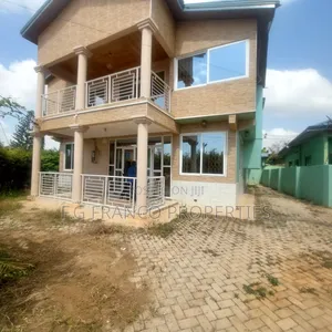 7bdrm House in Kg Franco Properties, Spintex for rent
