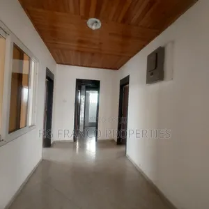 7bdrm House in Kg Franco Properties, Spintex for rent