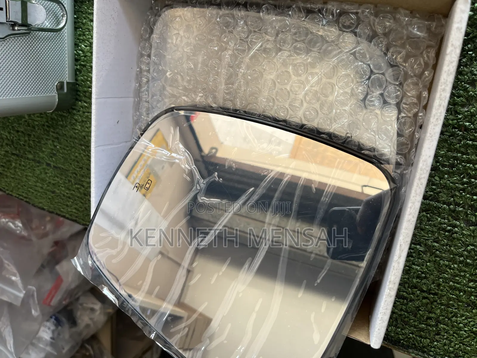 Toyota Land Cruiser 300 Mirror Glass Pair Sensor