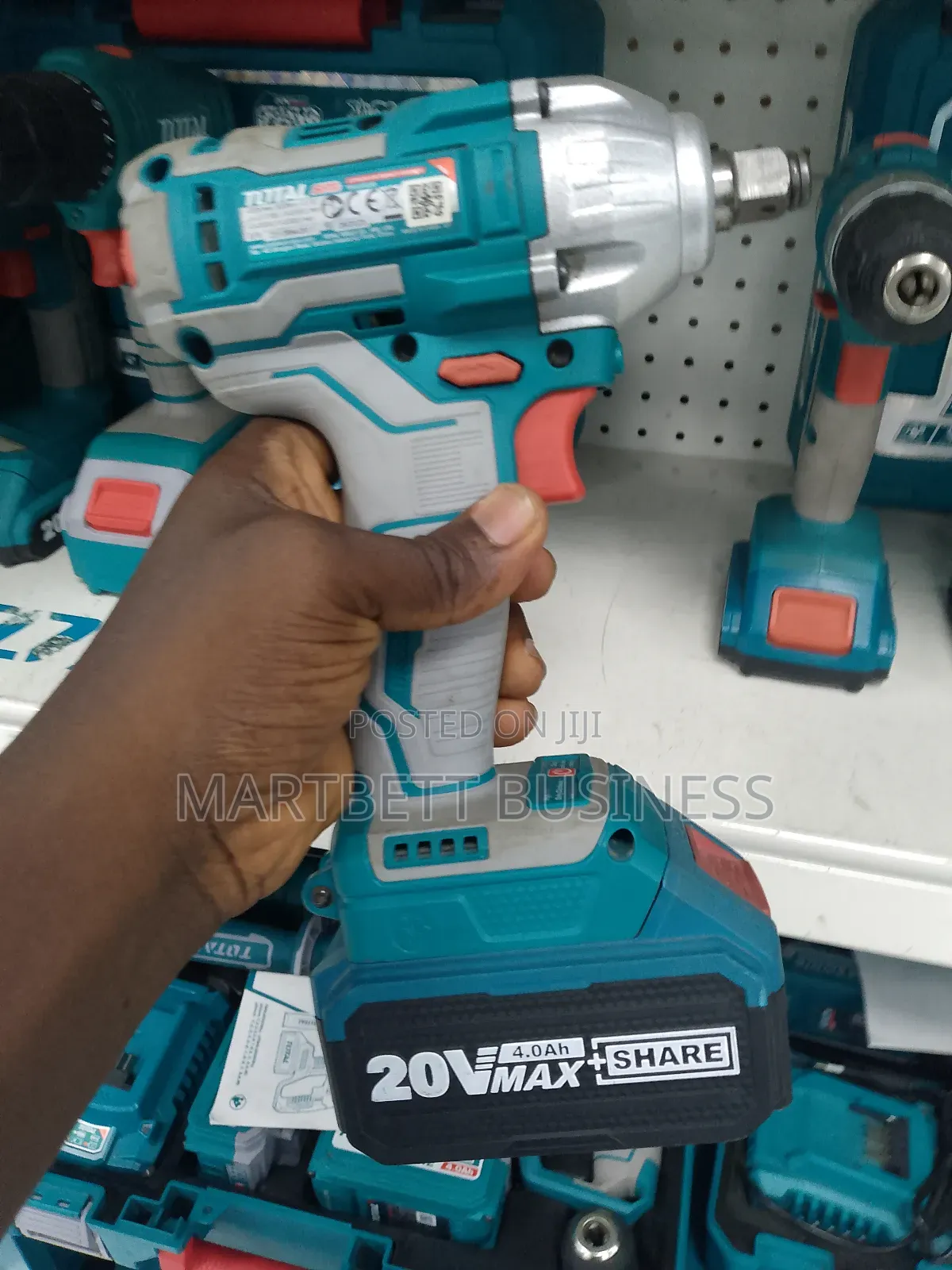 Impact Wrench Chargeable Machine