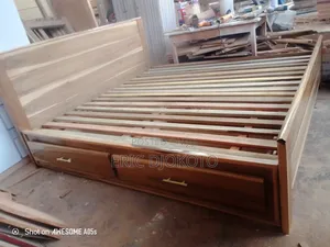 Built-in Drawers King Size Bed