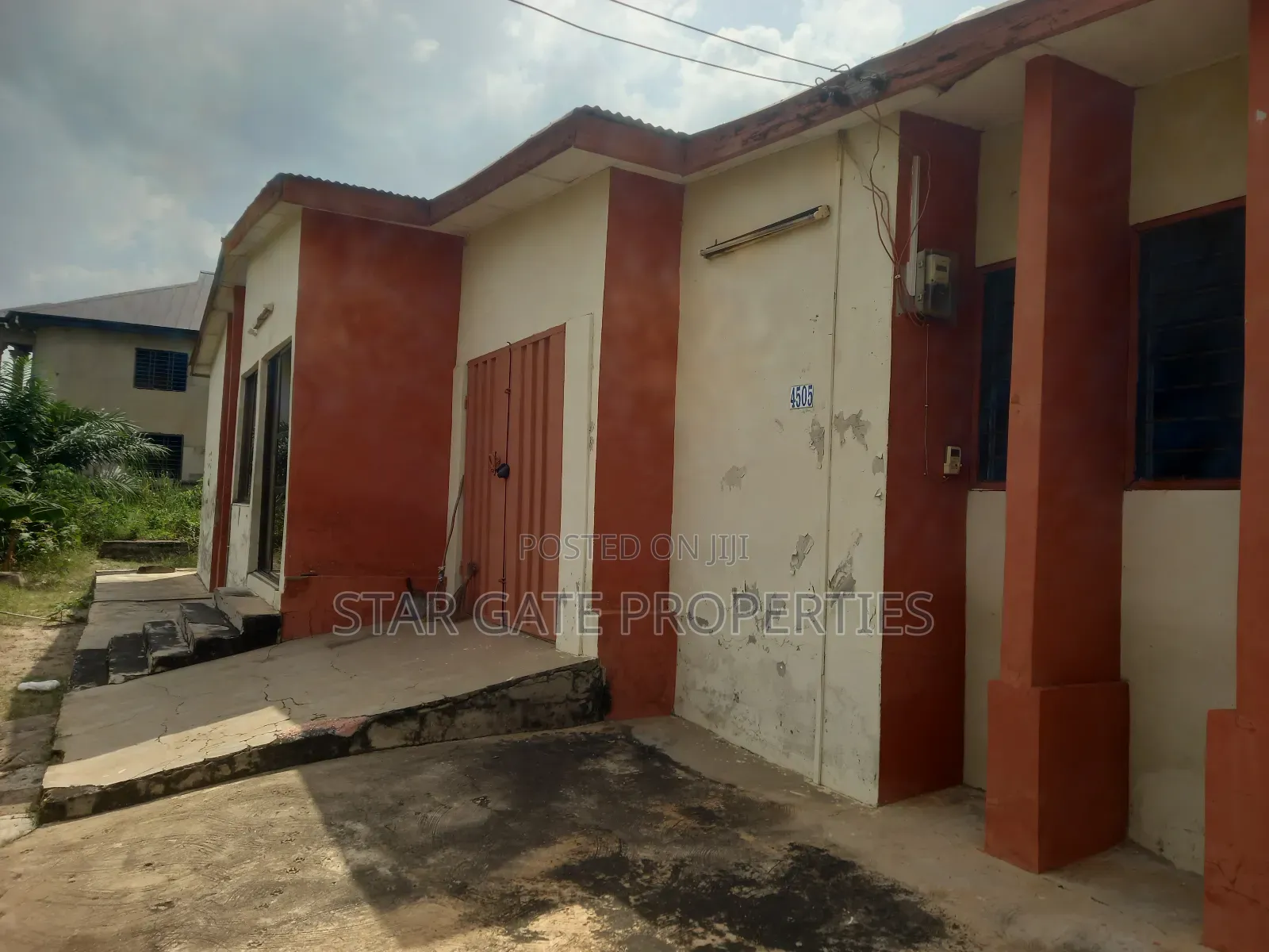 4bdrm House in Antoa, Kumasi Metropolitan for sale