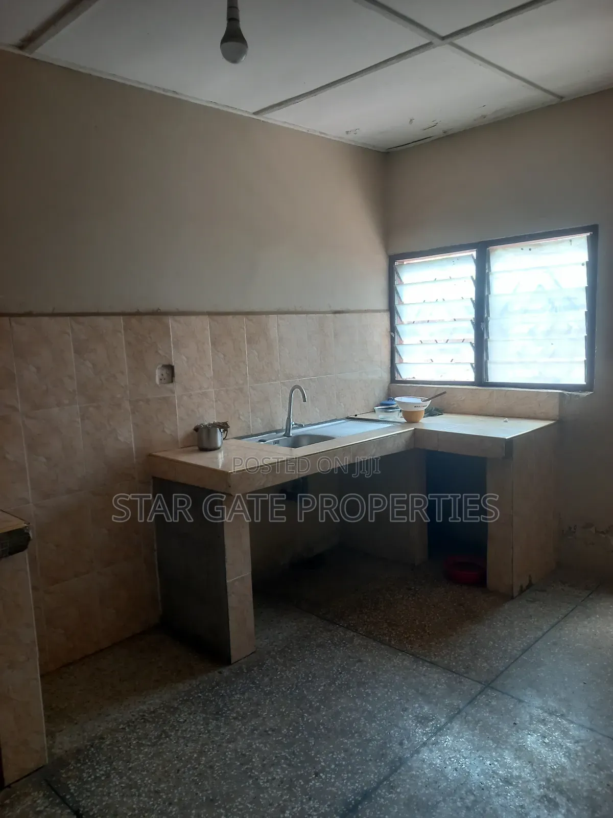 4bdrm House in Antoa, Kumasi Metropolitan for sale