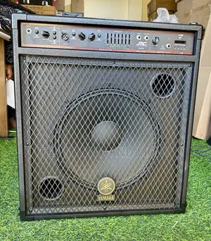 Yamaha Ba500 Baas Guitar Combo