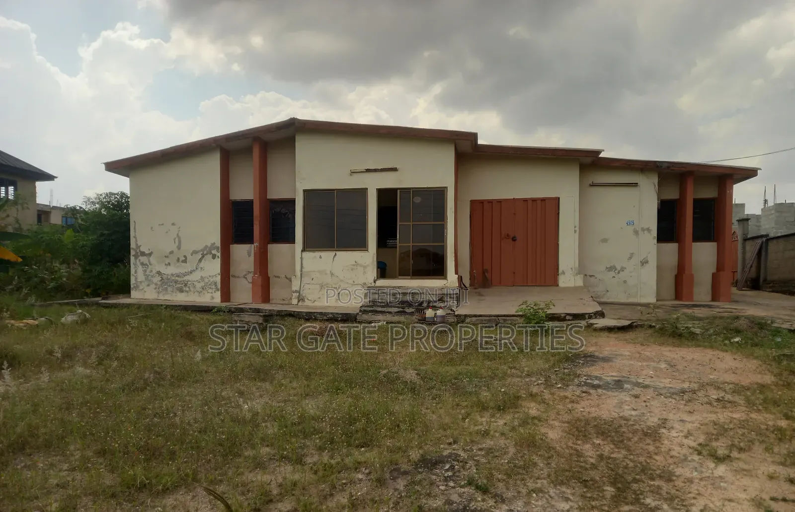 4bdrm House in Kwabre for sale
