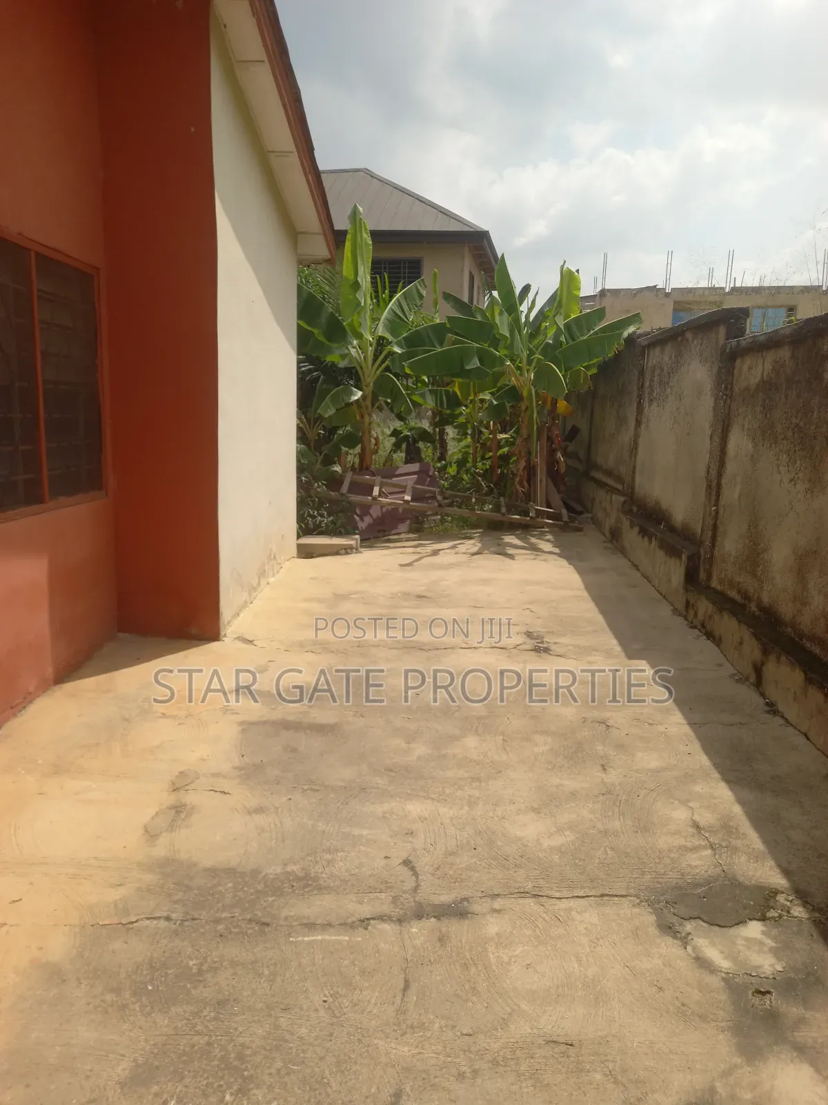 4bdrm House in Kwabre for sale