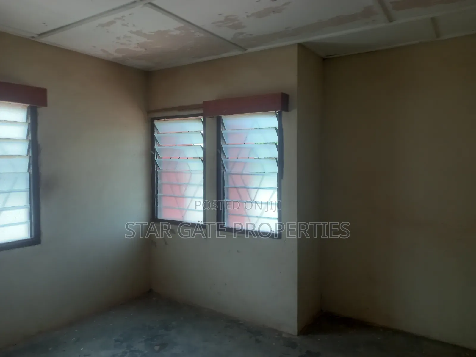 4bdrm House in Kwabre for sale