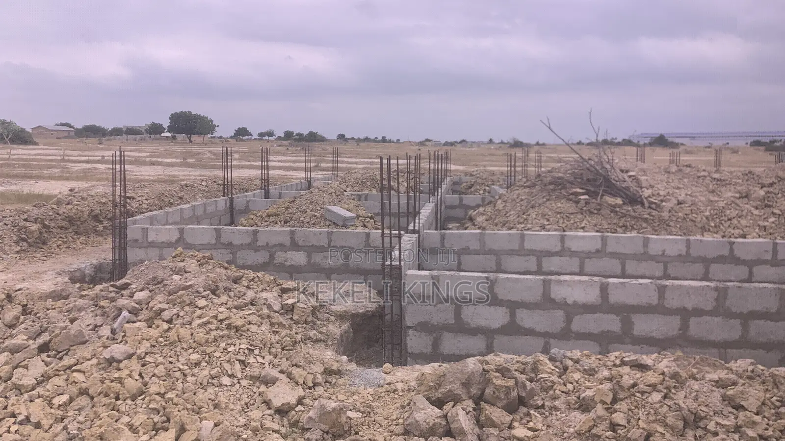 Full Plots at Pram Pram City Square Offers Genuine Deals