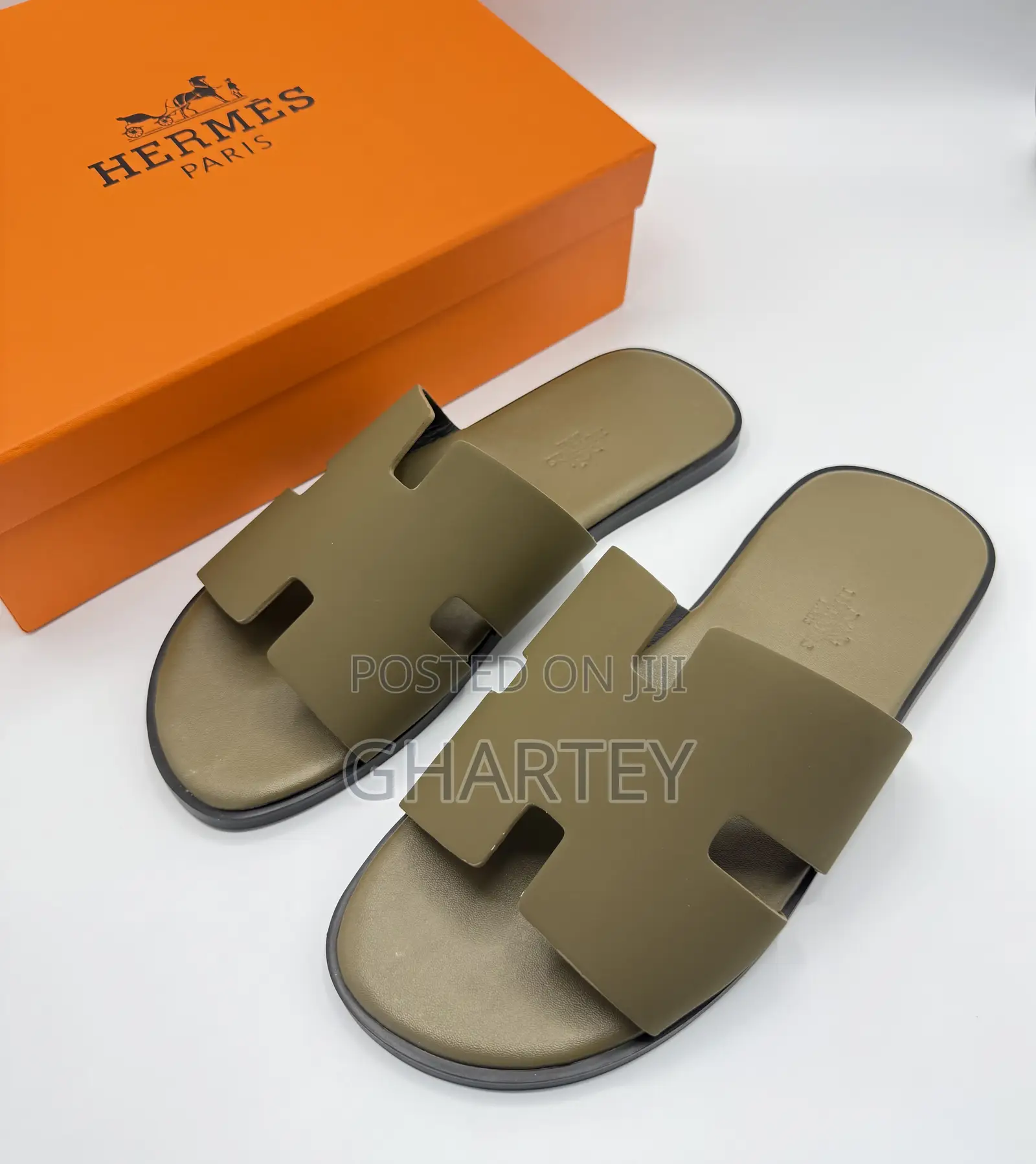 Hermès Luxury Leather Slide Sandals - Available in 3 Beautiful Colors