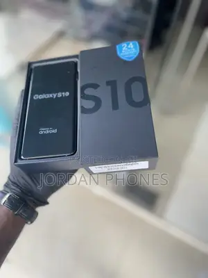 New Samsung Galaxy S10 128 GB Black