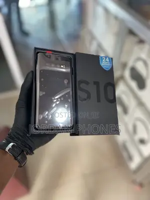 New Samsung Galaxy S10 128 GB Black
