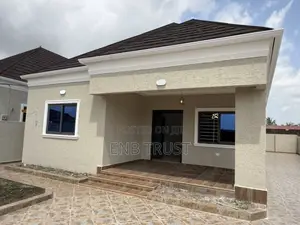 3bdrm House in Ablekuma, Manhean for sale