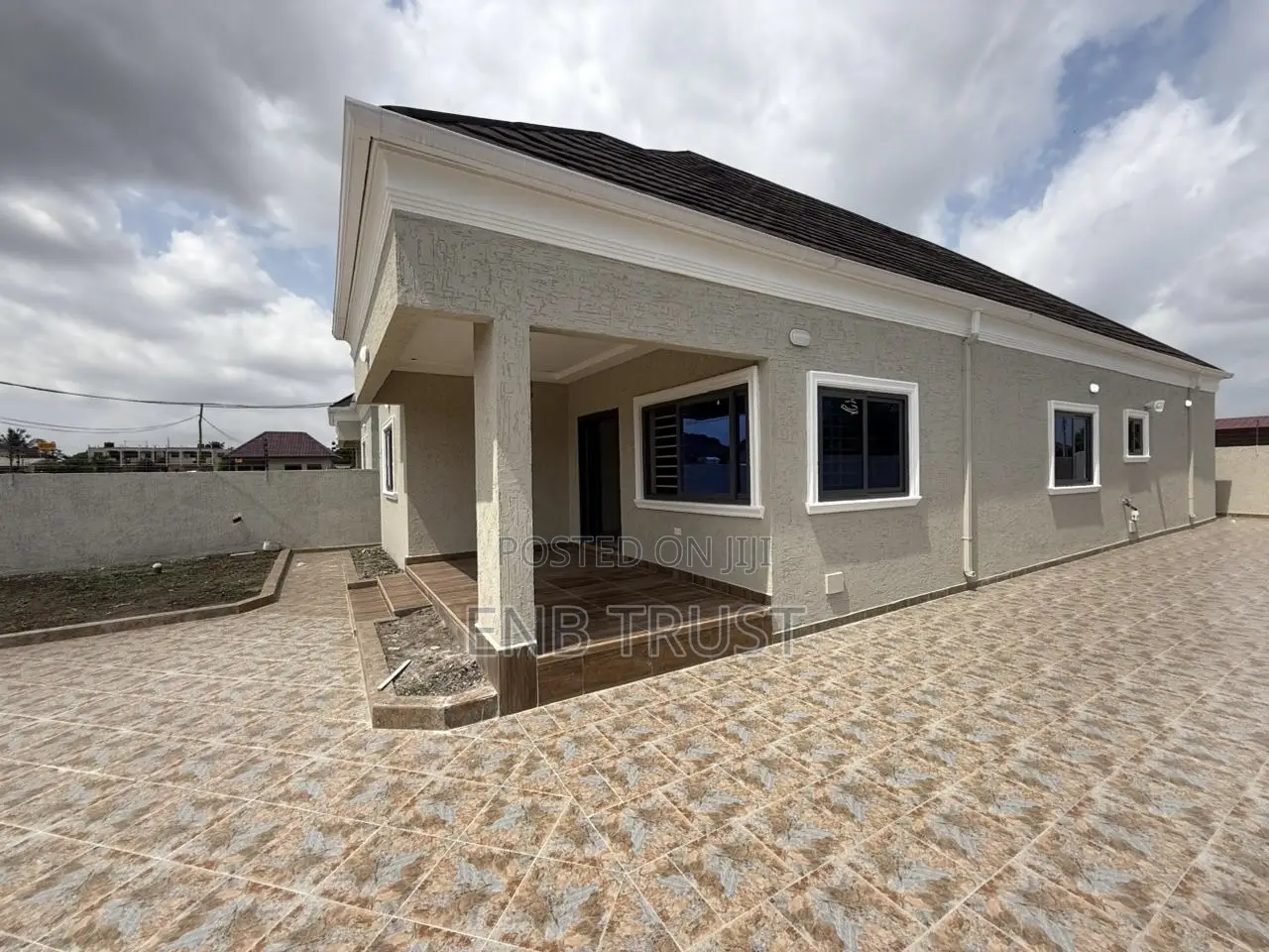 3bdrm House in Ablekuma, Manhean for sale