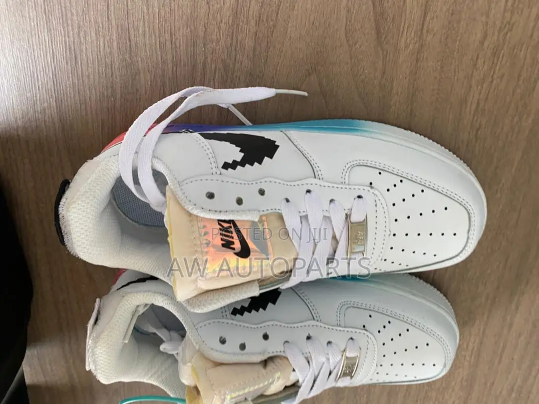 Nike Sneaker