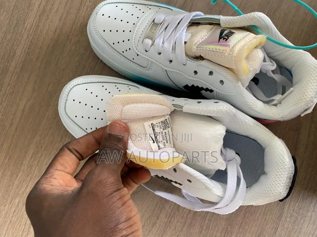 Nike Sneaker
