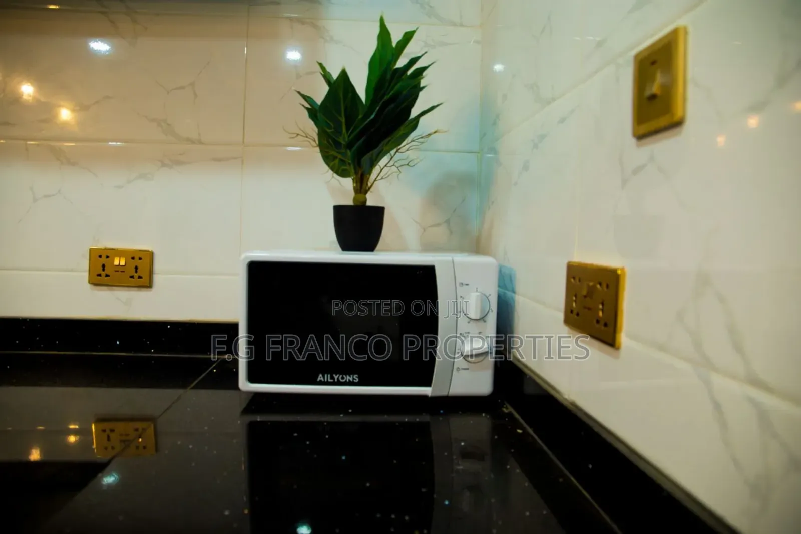 5bdrm House in Kg Franco Properties, Oyarifa Mall Area for sale