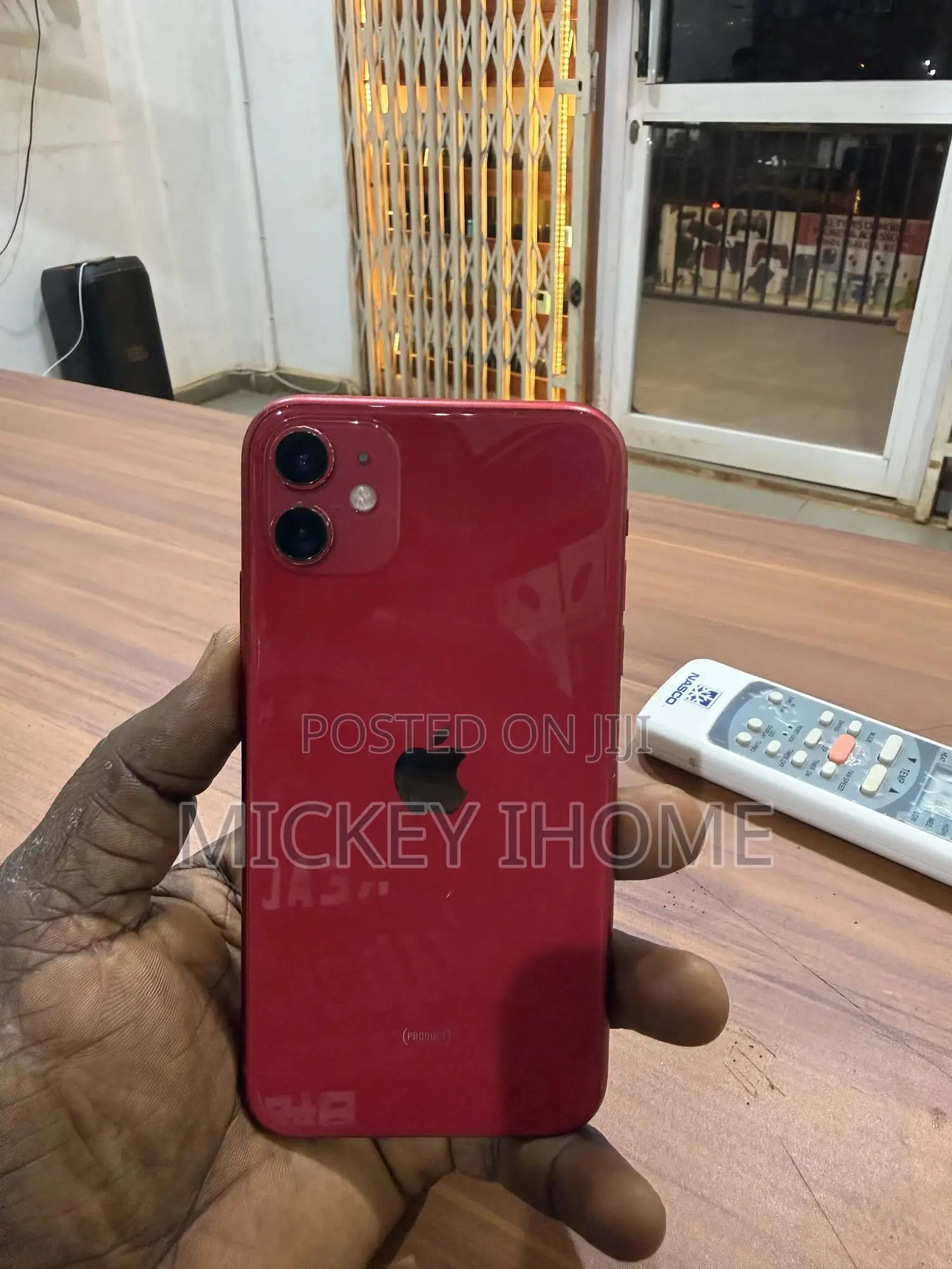 Apple iPhone 11 64 GB Red