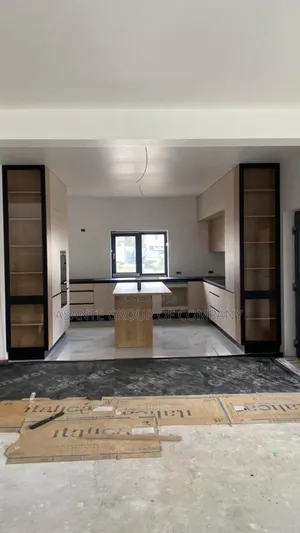 Quality and Affordable Modern Kitchen