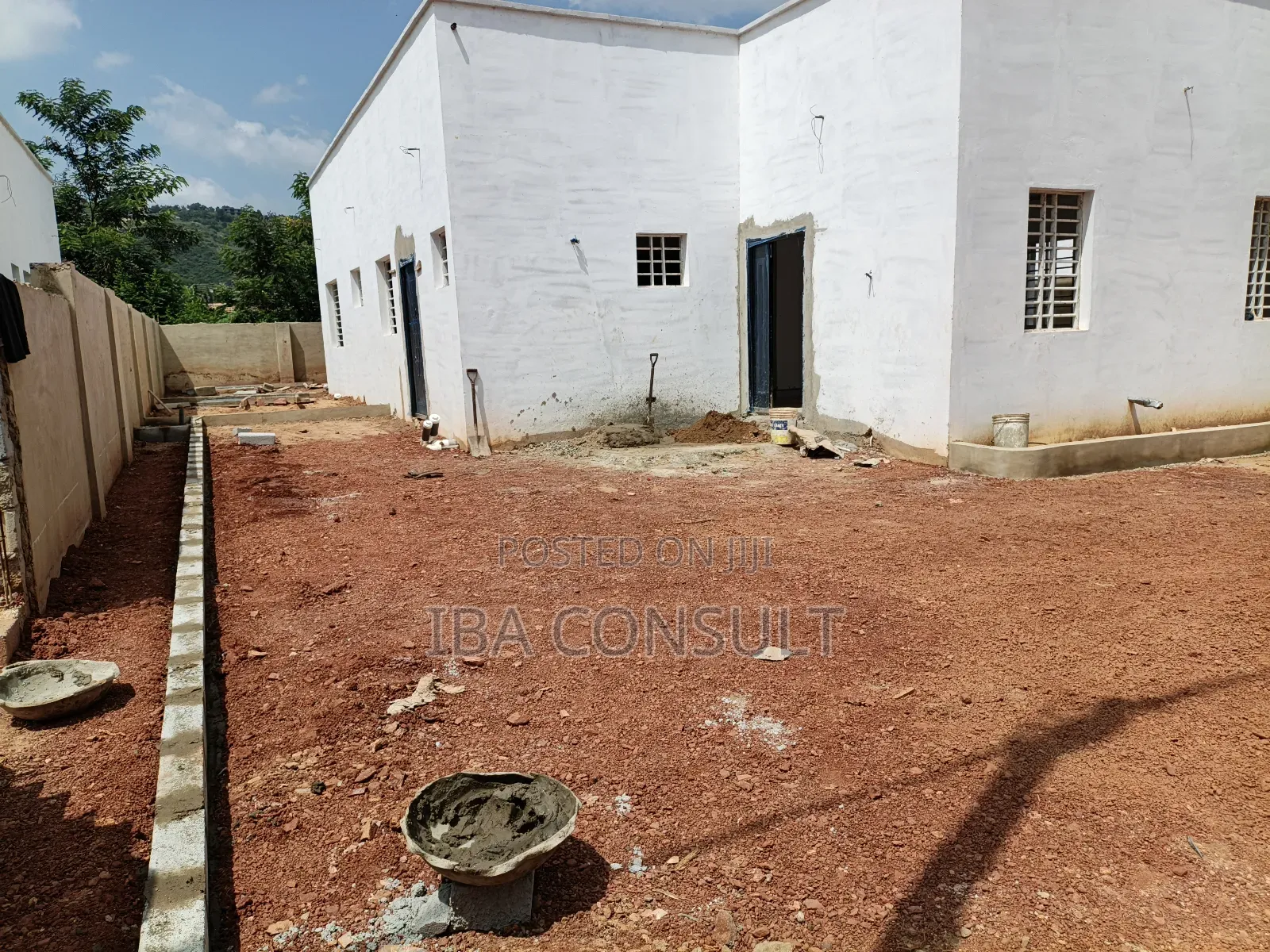 3bdrm Townhouse/Terrace in Ayi Mensah, Oyarifa for sale