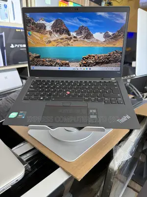Laptop Lenovo Thinkpad T14s Gen 2 16GB Intel Core I5 SSD 256GB