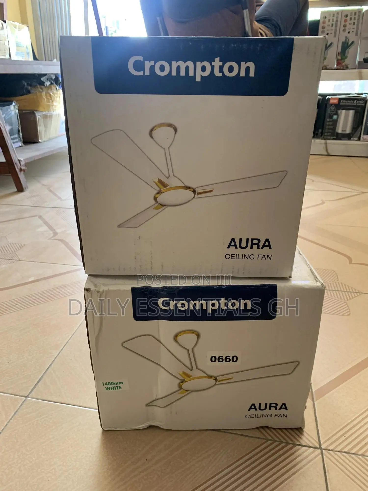 Crompton Aura Fan – Stylish Efficient Cooling
