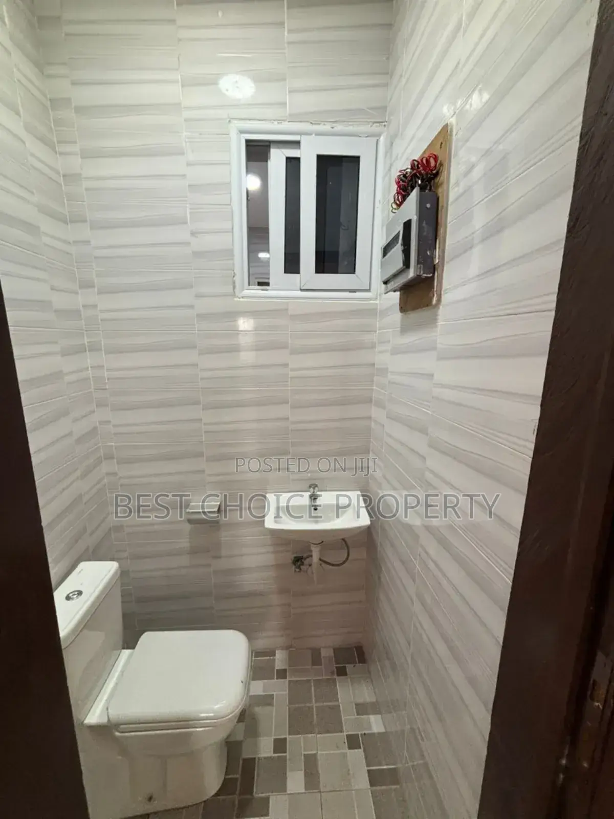 Two Bedroom Apartment for Rent at Lakeside Estate