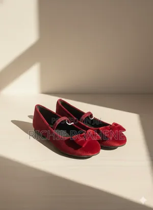 Girl Toddler Shoes Size 26,27 Available