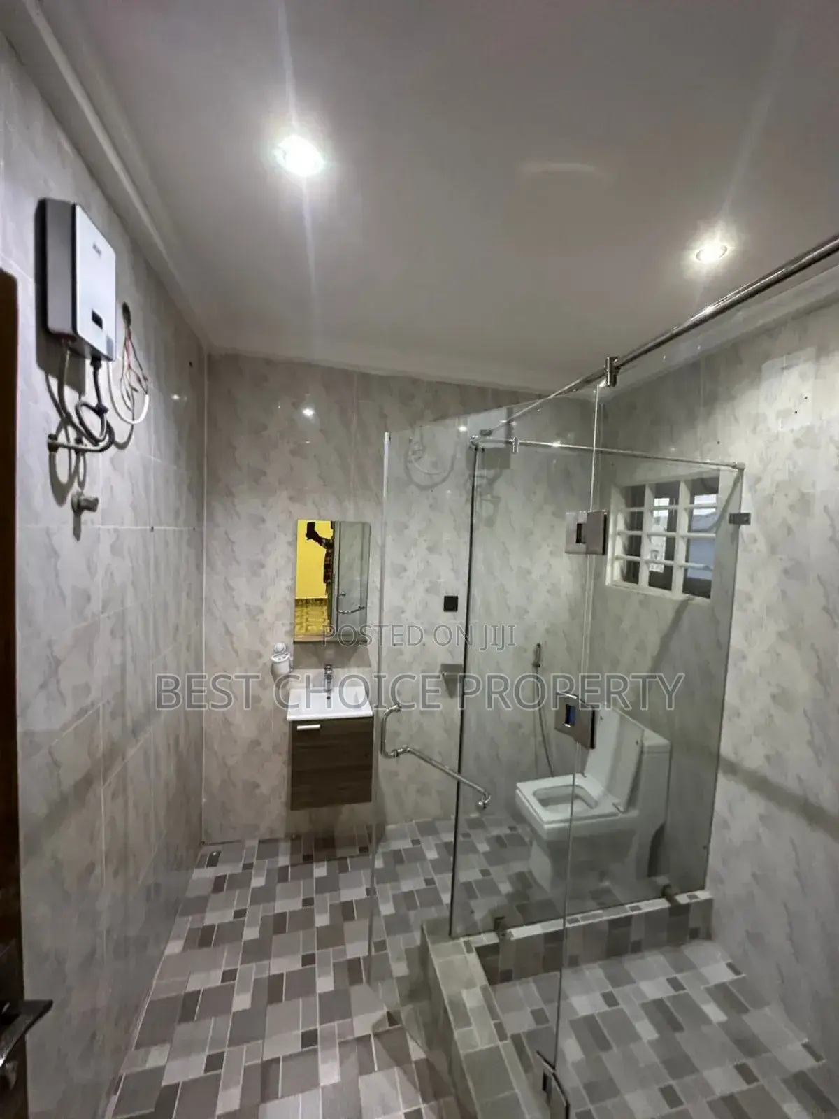 Executive 4 Bedroom Duplex House for Rent at Adenta New Legon