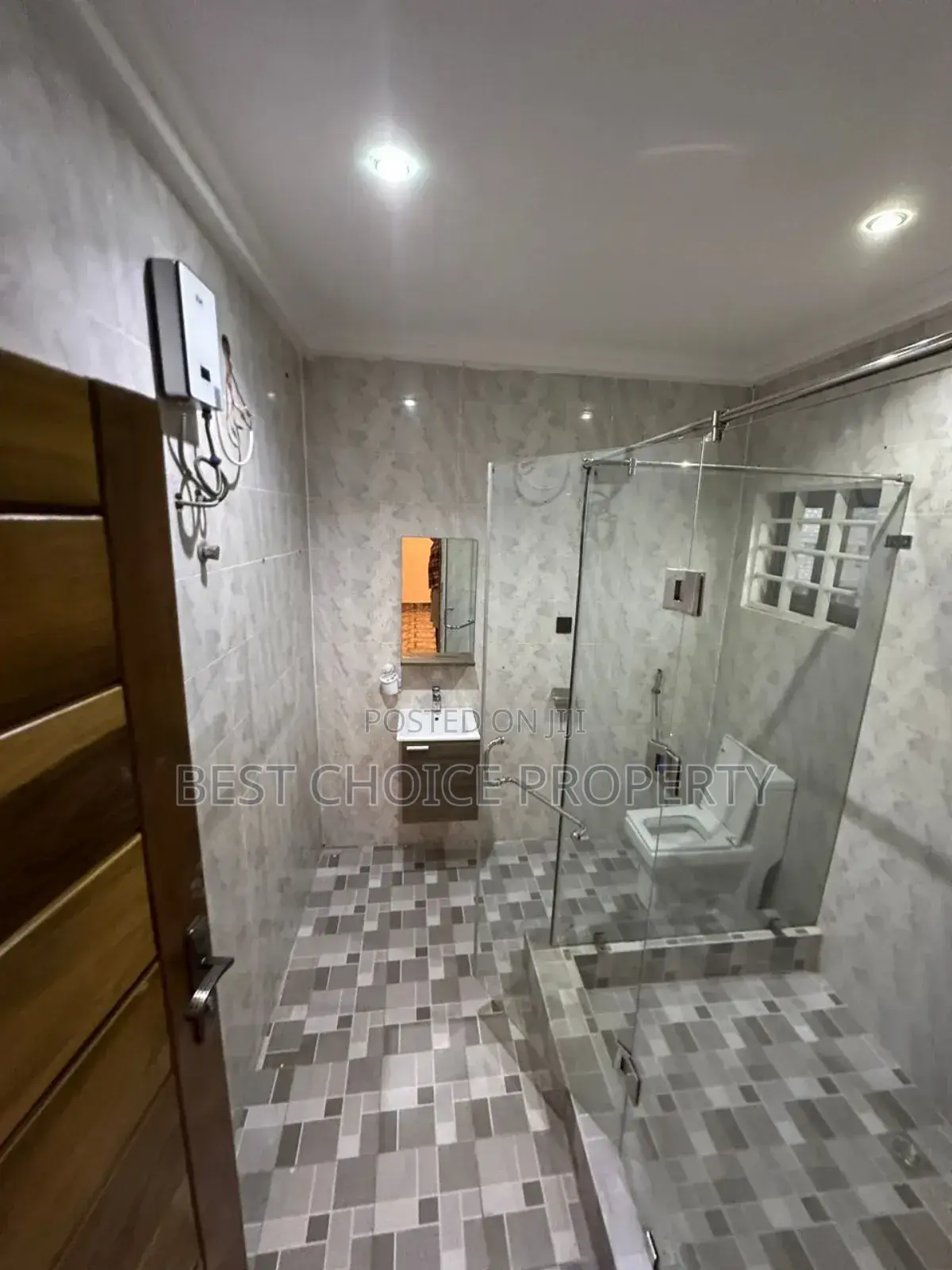 Executive 4 Bedroom Duplex House for Rent at Adenta New Legon