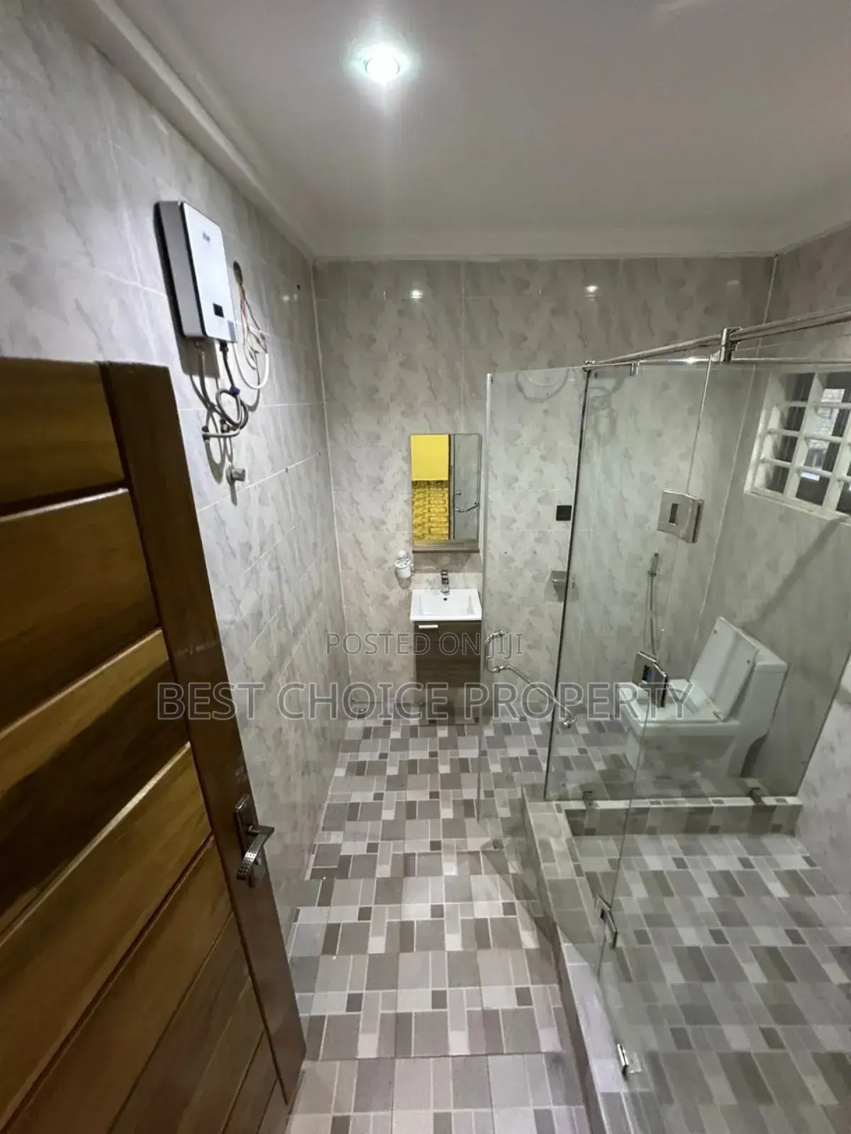 Executive 4 Bedroom Duplex House for Rent at Adenta New Legon