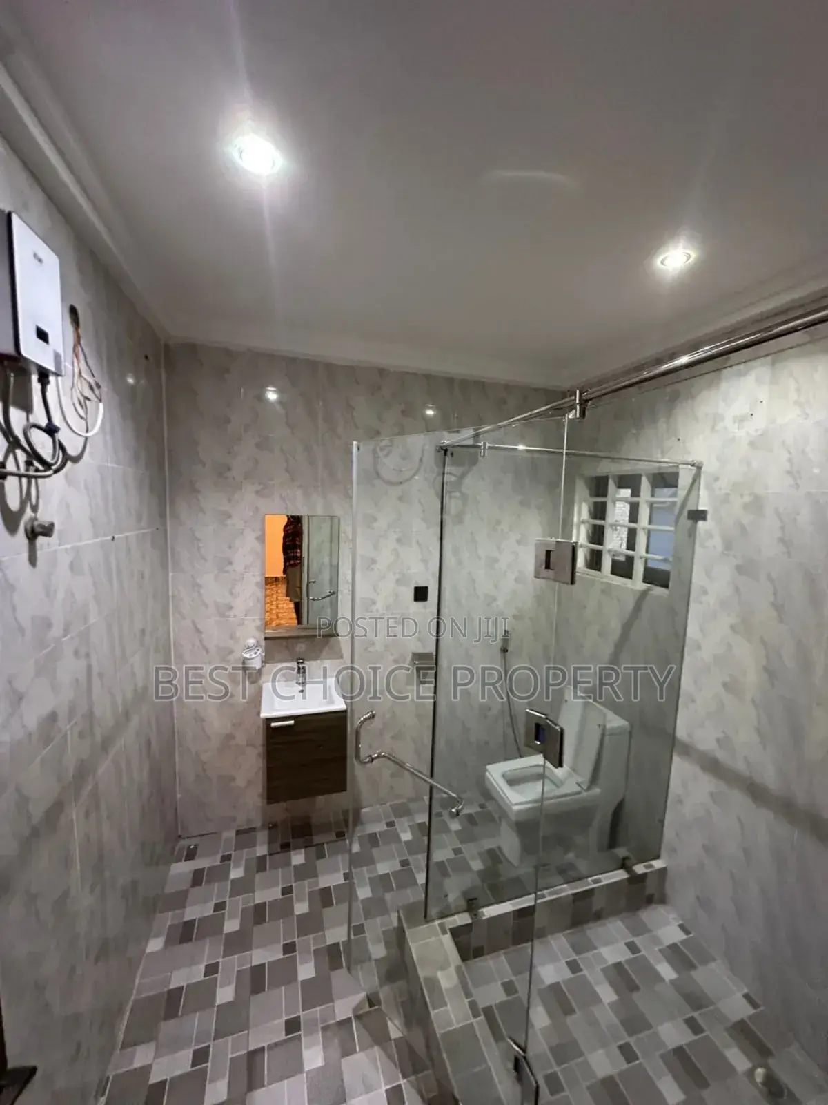 Executive 4 Bedroom Duplex House for Rent at Adenta New Legon