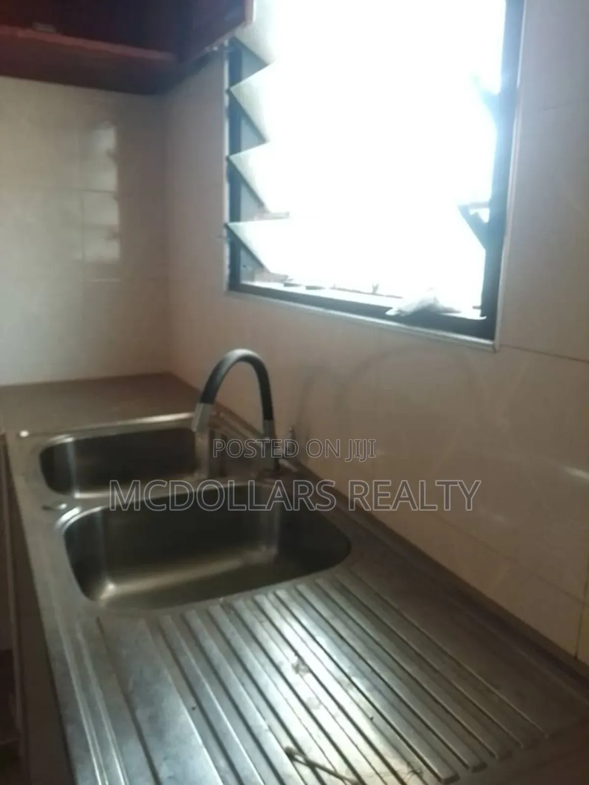 Neat Chamber and Hall Apartment for Rent, Kwashieman