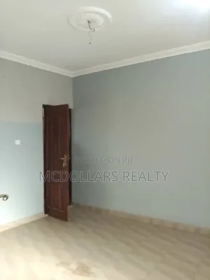 Neat Chamber and Hall Apartment for Rent, Kwashieman