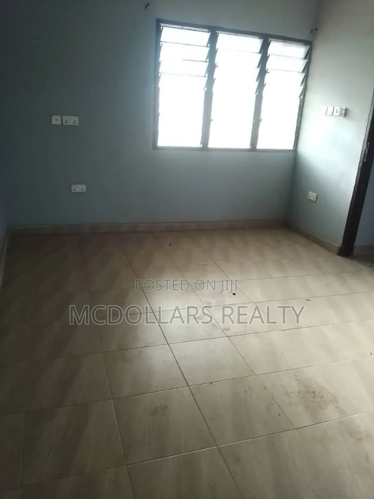 Neat Chamber and Hall Apartment for Rent, Kwashieman