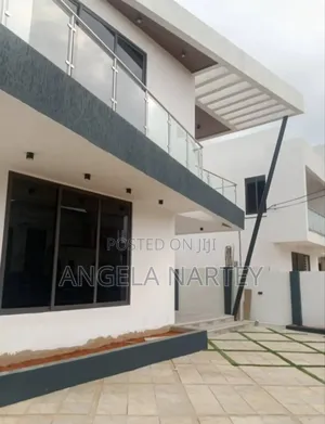 4bdrm House in Sakumono Estates for sale